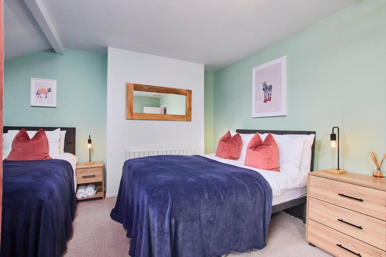 Fantastic Central Stratford Two Bedroom Apartment By Purestay Short Lets & Serviced Accommodation With Parking Eksteriør billede